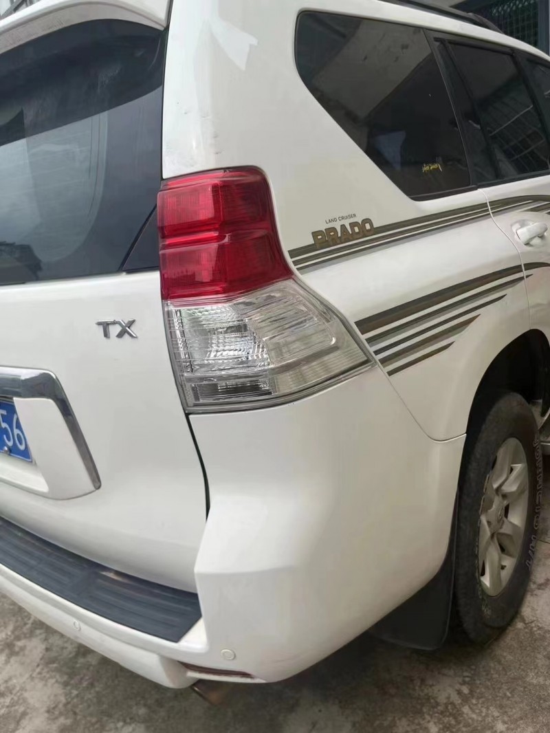 济宁13年丰田普拉多6