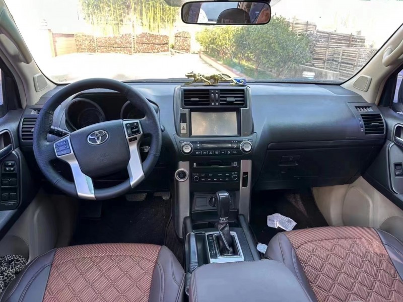 济宁13年丰田普拉多7