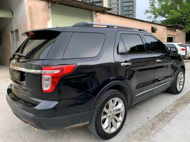 东莞15年福特探险者8