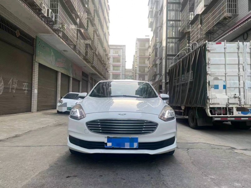 衡阳19年福特福睿斯1