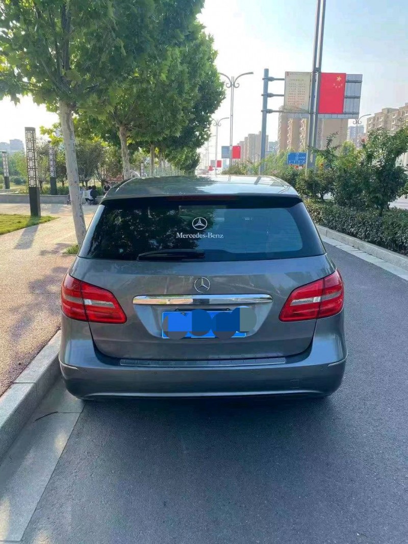济南14年奔驰B7