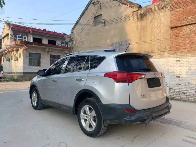平頂山14年豐田RAV4榮放5