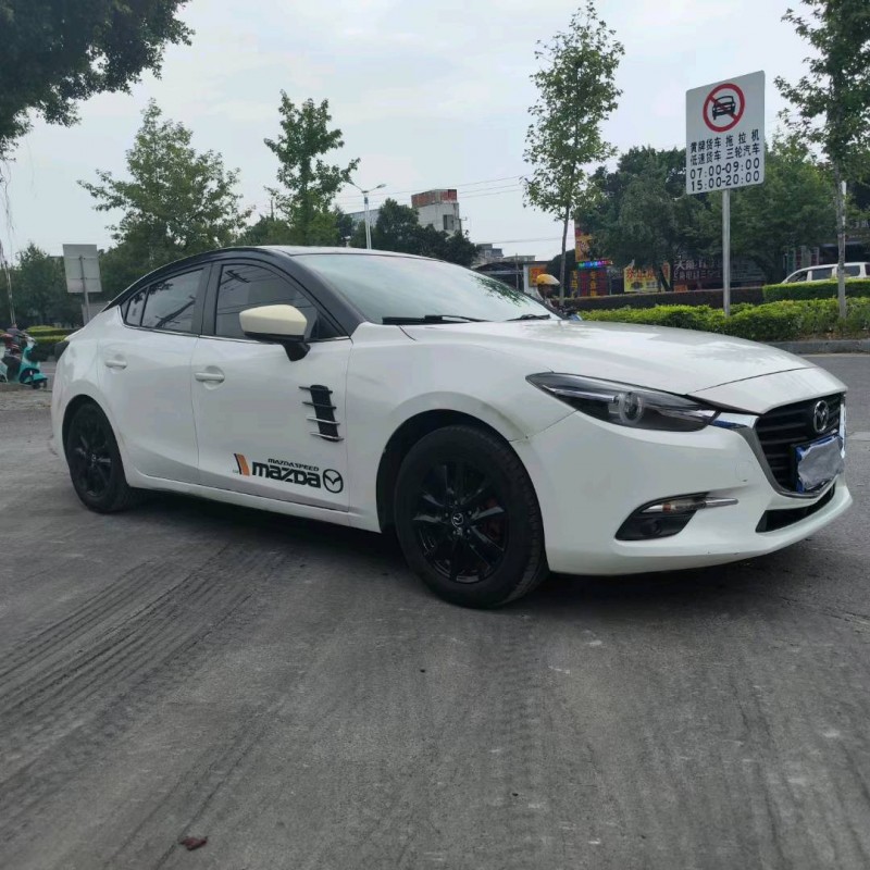 桂林17年馬自達昂克賽拉3
