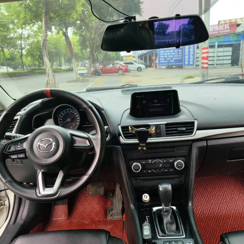 桂林17年馬自達昂克賽拉4