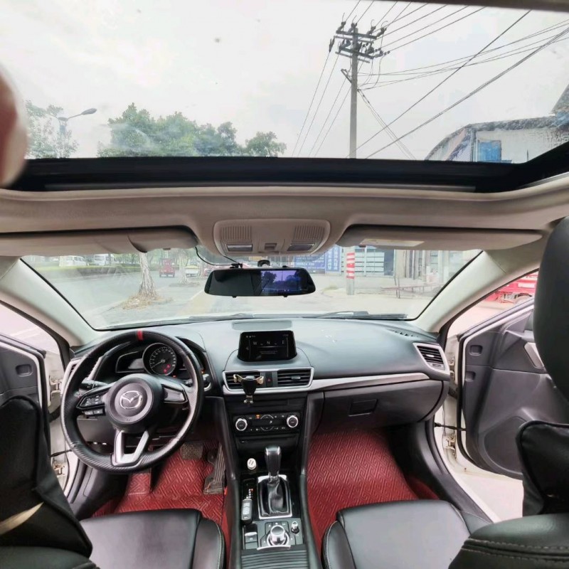 桂林17年馬自達昂克賽拉5
