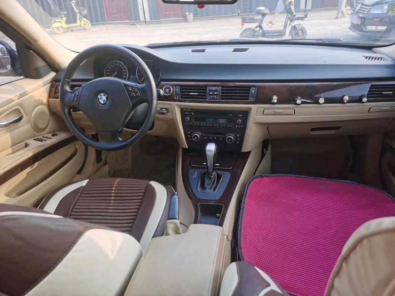 保定11年宝马3系4