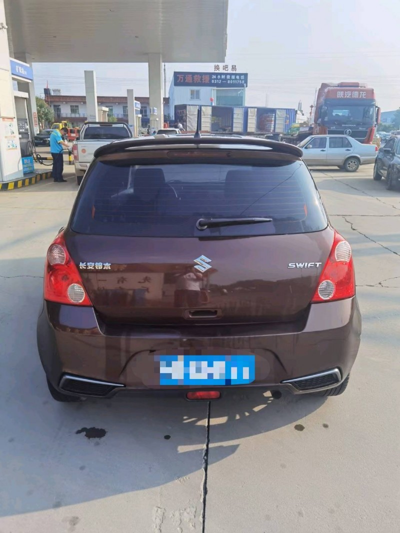 保定17年铃木雨燕9