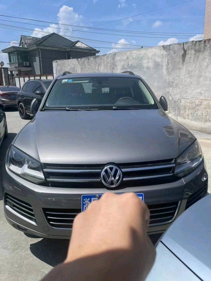 嘉兴13年大众途锐1