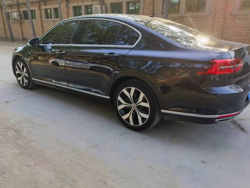 保定18年大众迈腾8