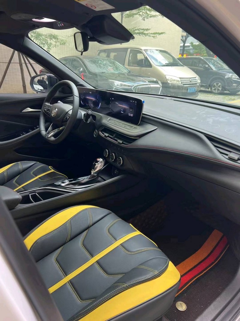 佛山22年别克威朗9