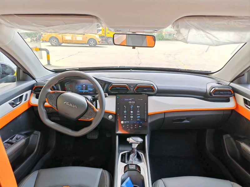 保定23年东风奕炫7