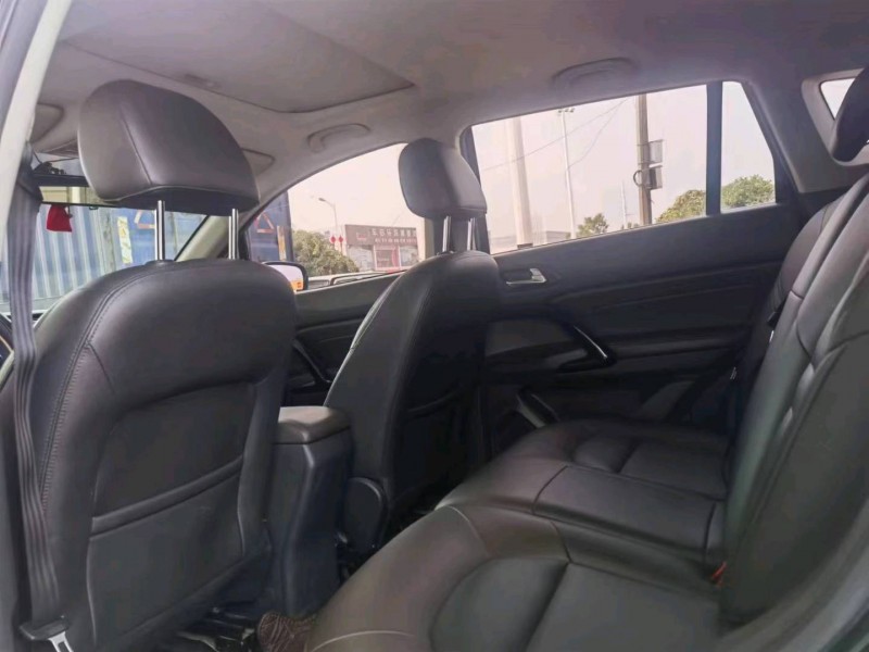 保定16年传祺GS48