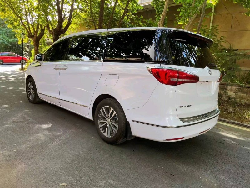 济南18年别克GL83