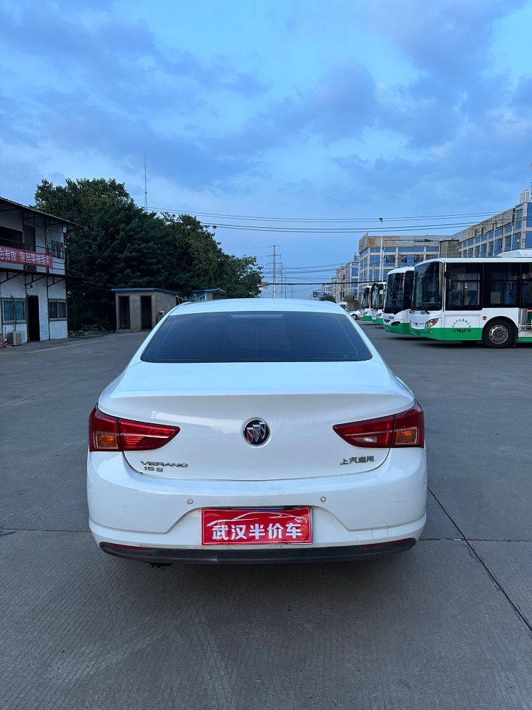 武汉18年别克威朗5