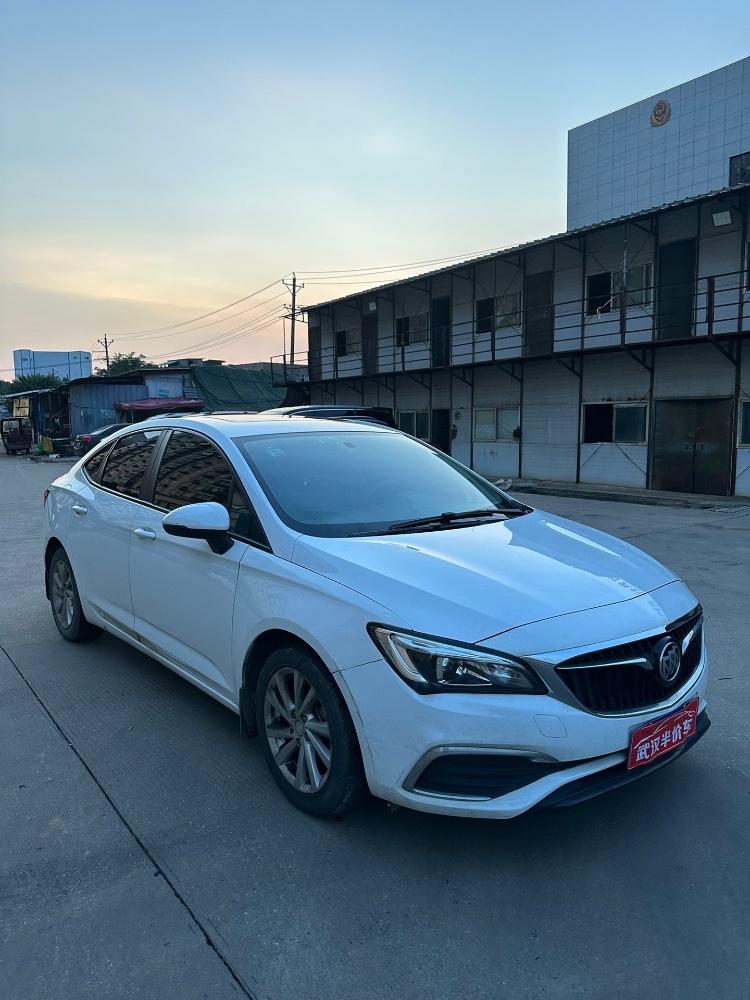 武汉18年别克威朗7