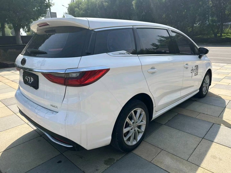 沈阳19年比亚迪宋MAX8