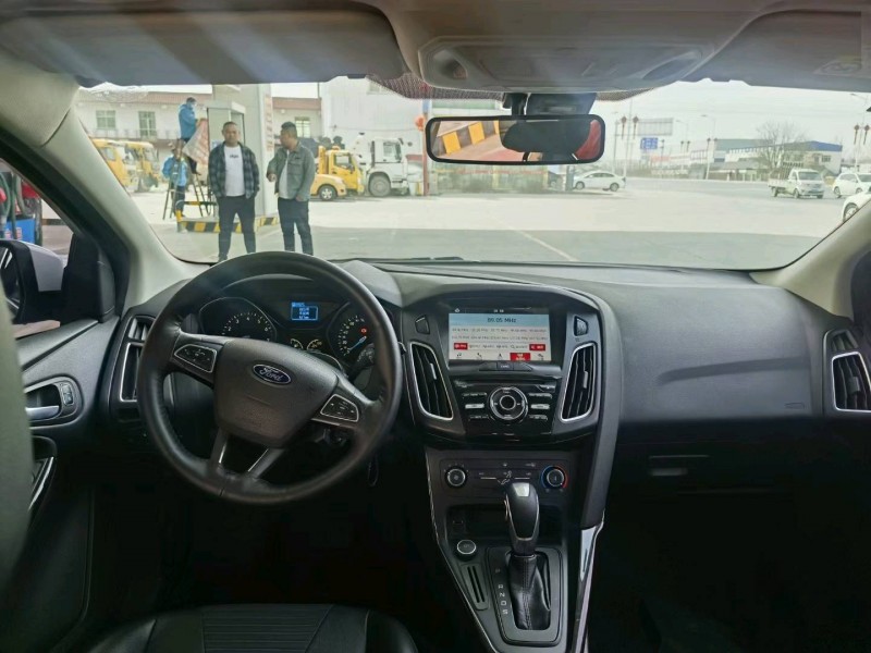 保定18年福特福克斯7