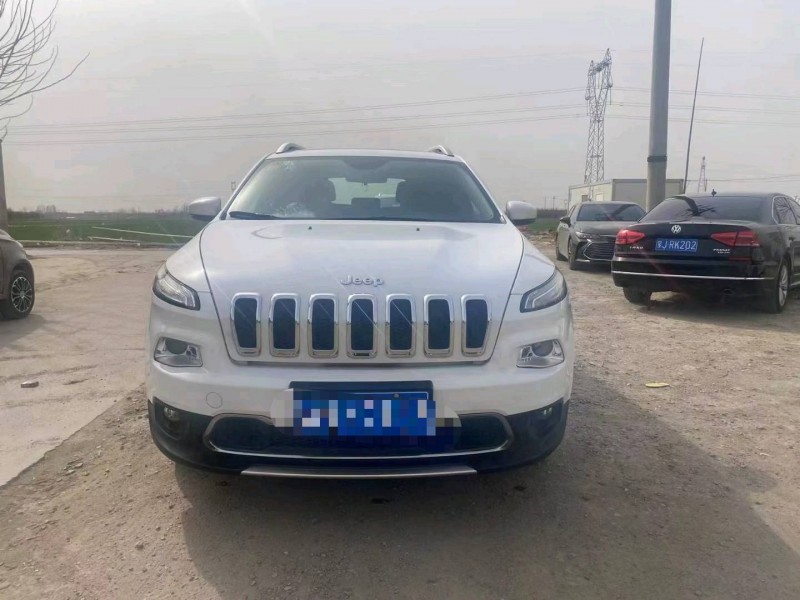 保定18年Jeep自由光1