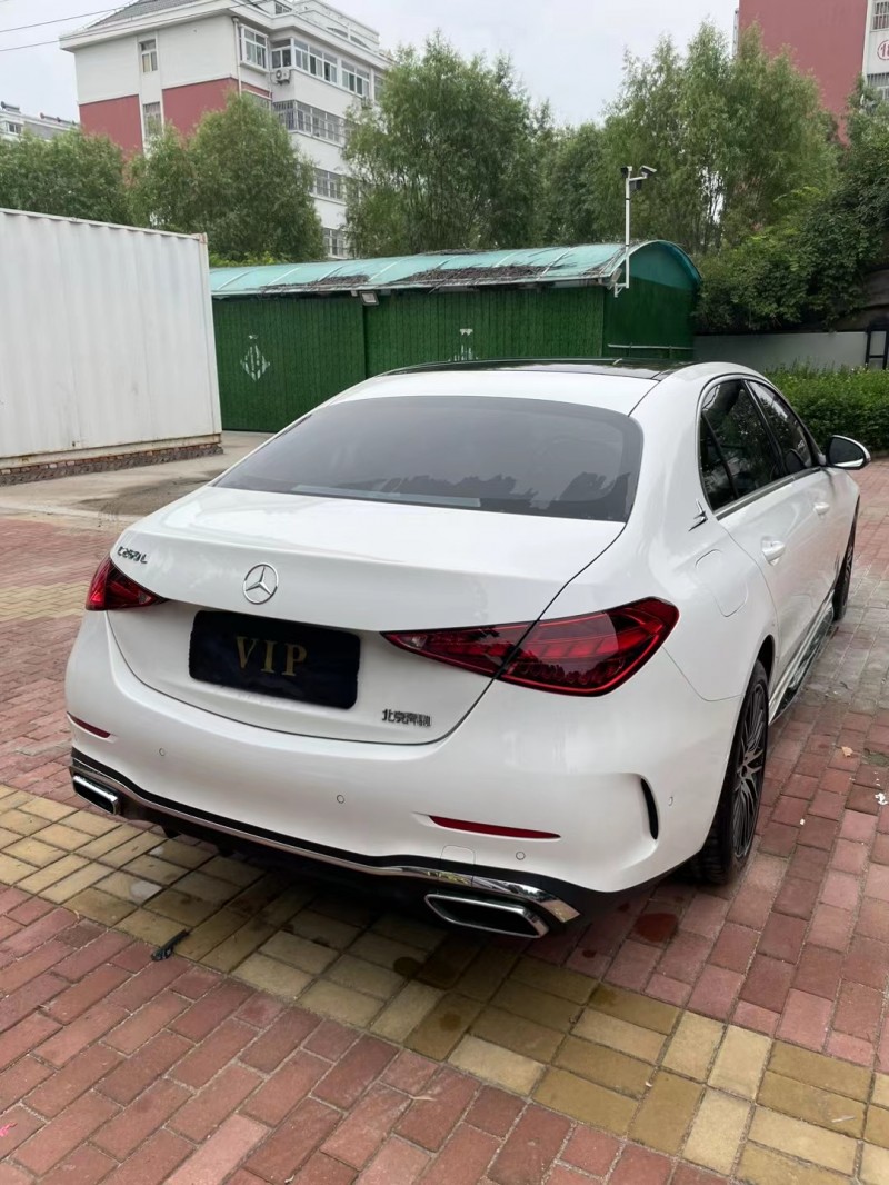 济宁22年奔驰C7
