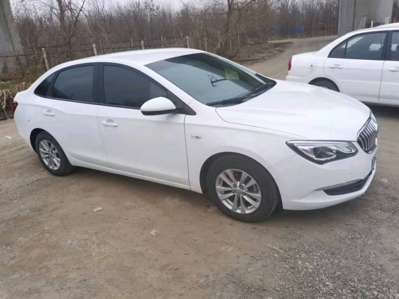 保定17年别克英朗3