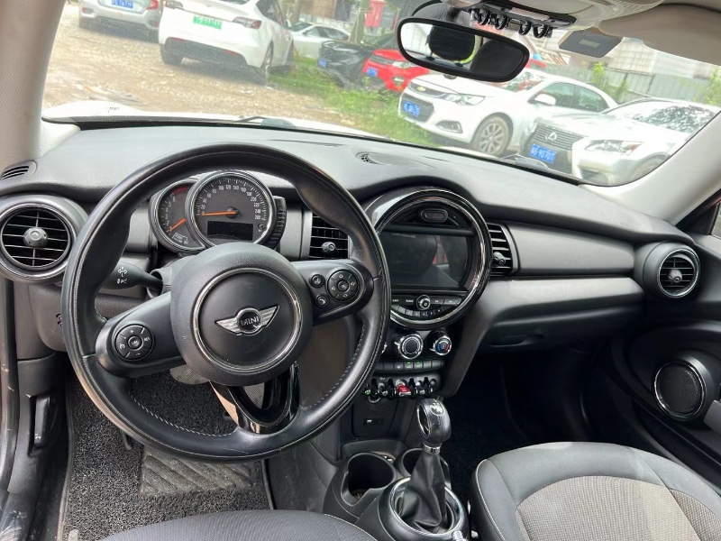 廣州14年MINICooper3