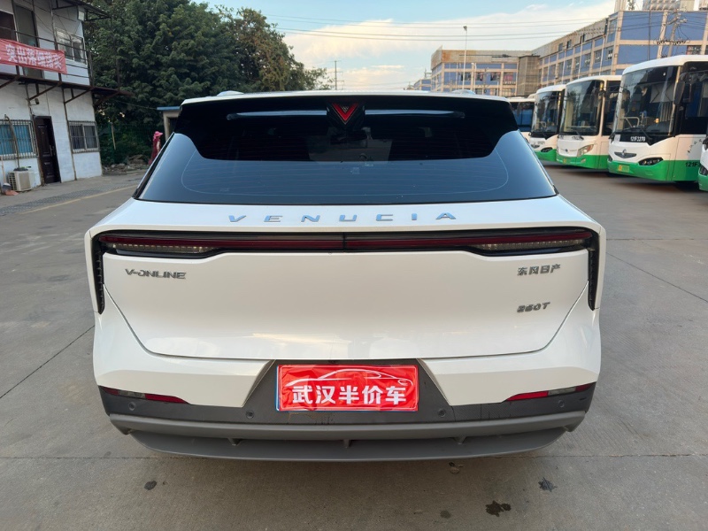 武汉22年东风S60EV8
