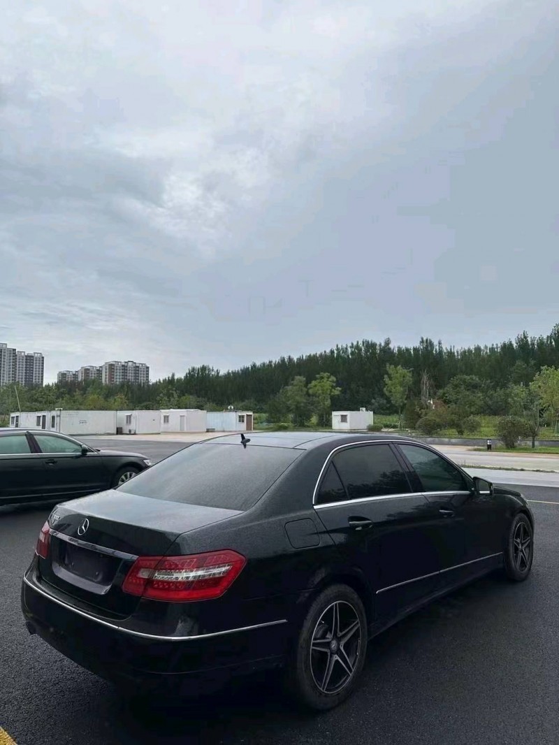 枣庄13年奔驰E6