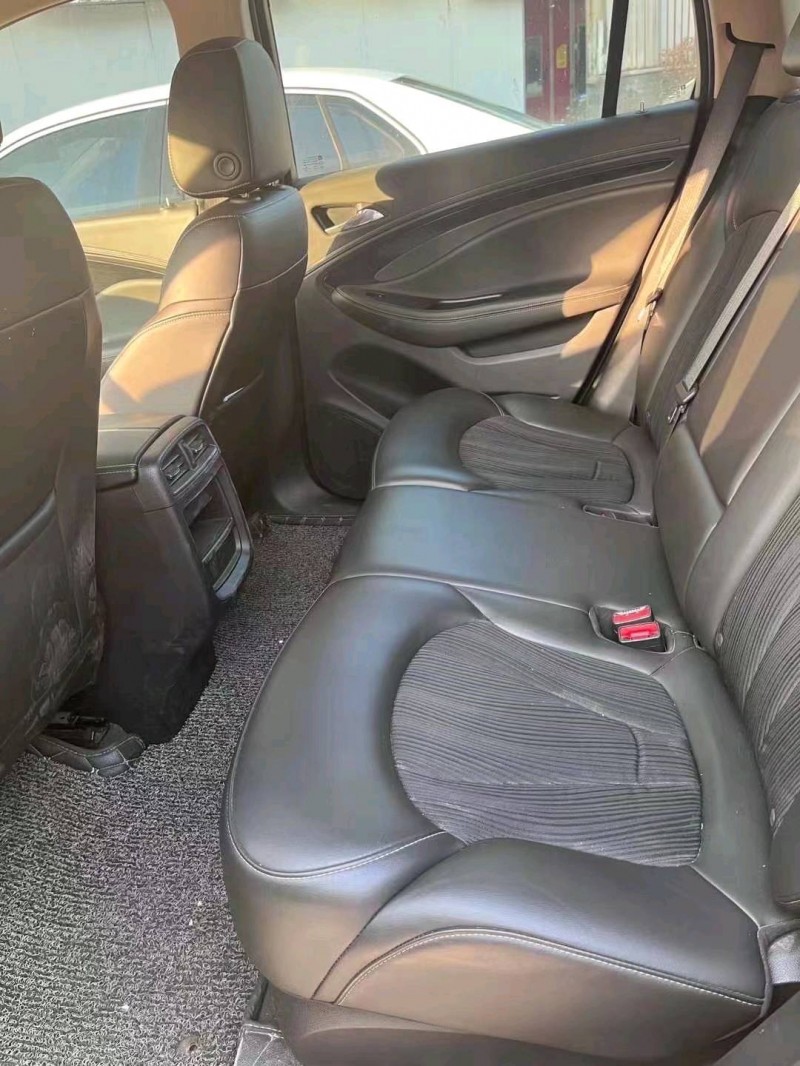 枣庄17年别克昂科威3