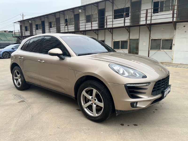 武汉17年保时捷Macan2