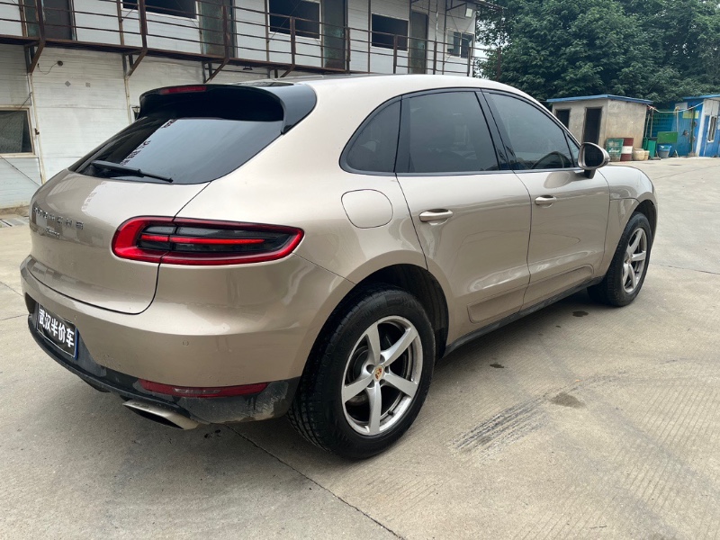 武汉17年保时捷Macan6