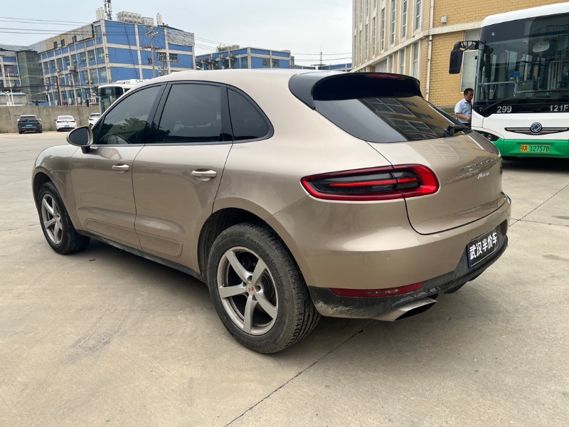 武汉17年保时捷Macan7