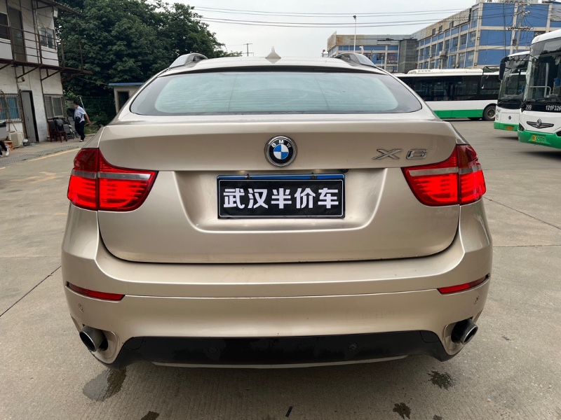 武汉12年宝马X68