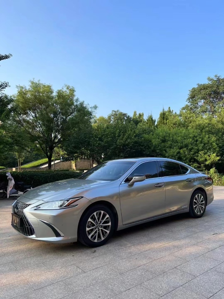 邢台22年雷克萨斯ES5
