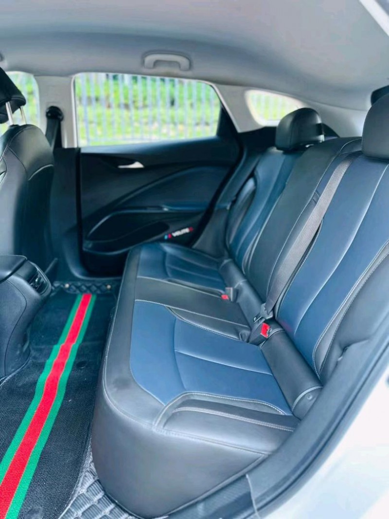 东莞22年别克微蓝6