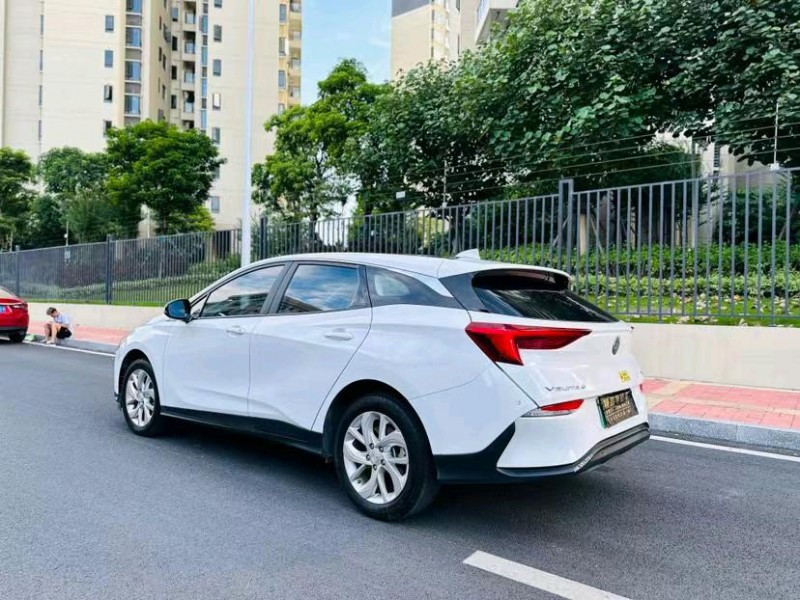 东莞22年别克微蓝7