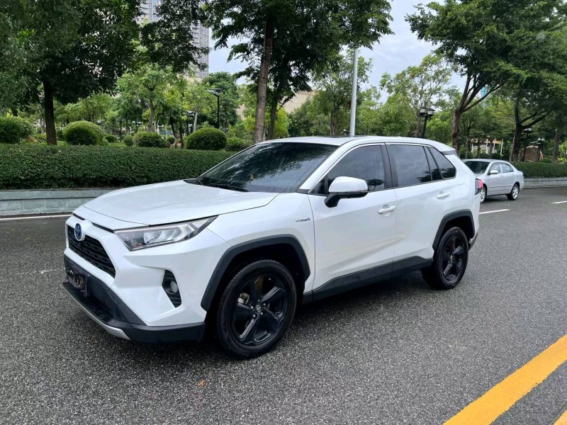 珠海21年丰田RAV4荣放2