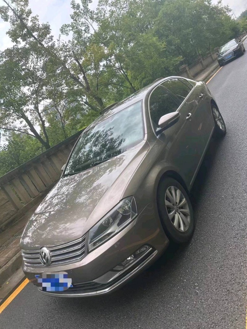 成都16年大众迈腾3