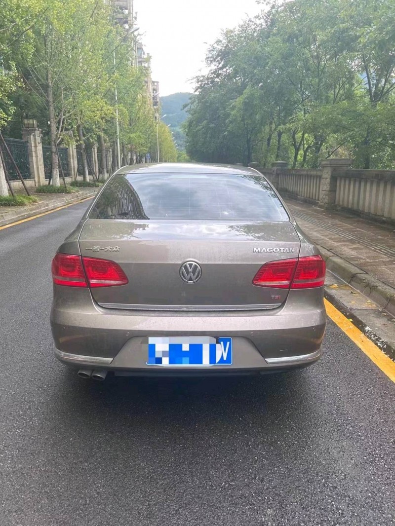 成都16年大众迈腾9