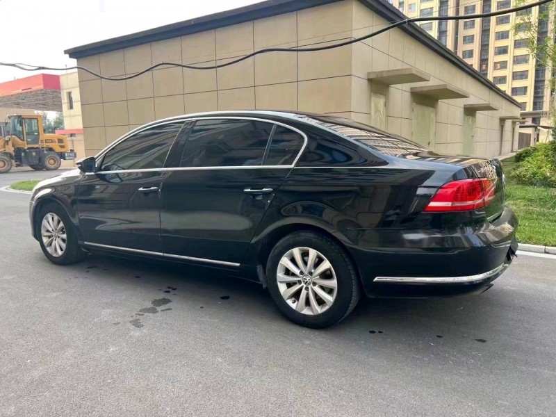 济南14年大众迈腾4