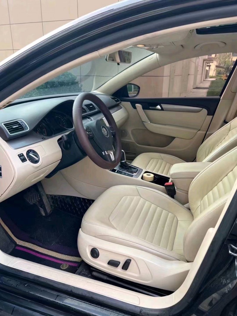 济南14年大众迈腾8