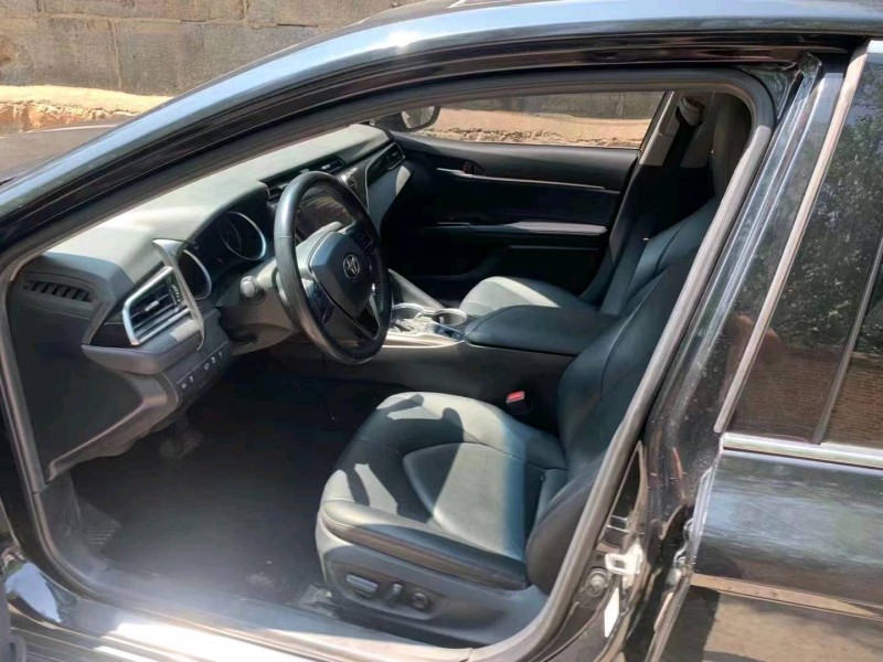 济南20年丰田凯美瑞6