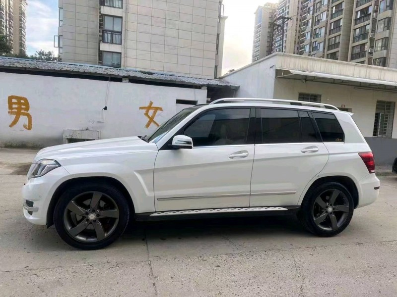 宜昌14年奔馳GLK3