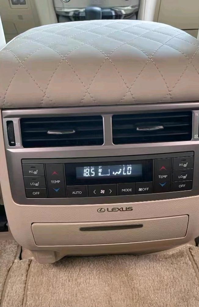 昆明12年雷克薩斯LX6