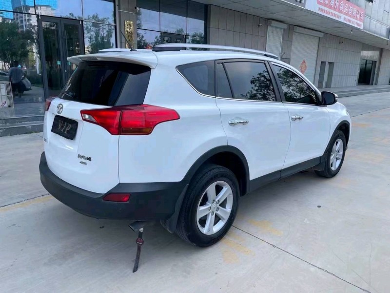 淄博14年丰田RAV48