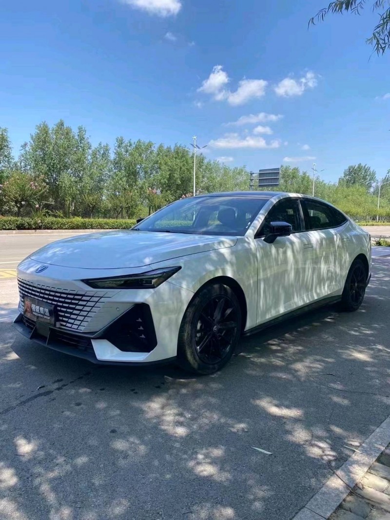 枣庄22年长安汽车UNI-V2