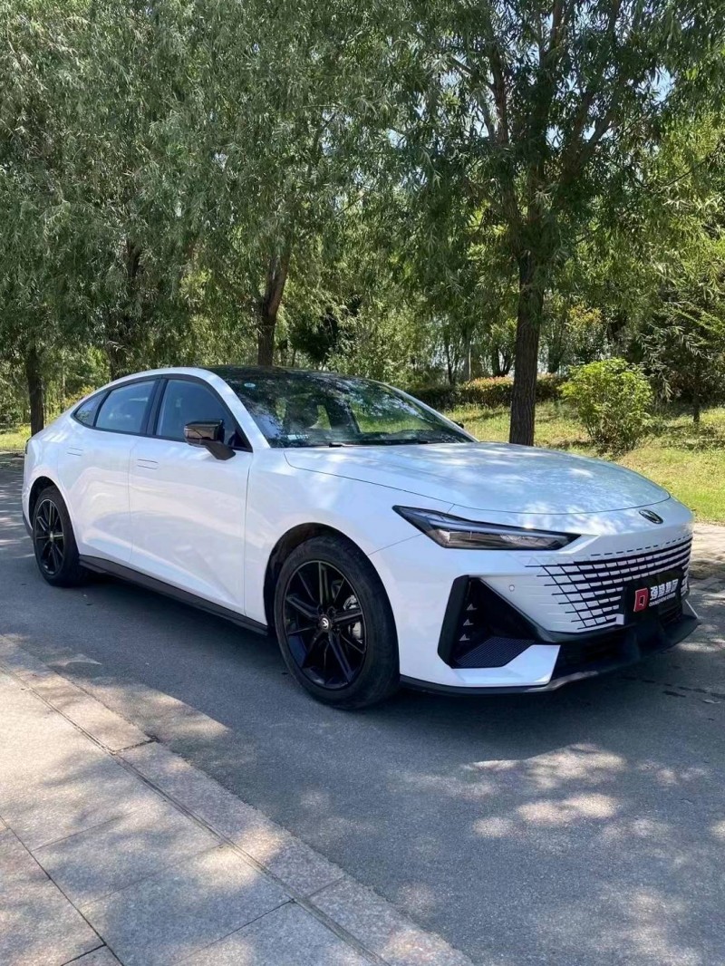 枣庄22年长安汽车UNI-V3