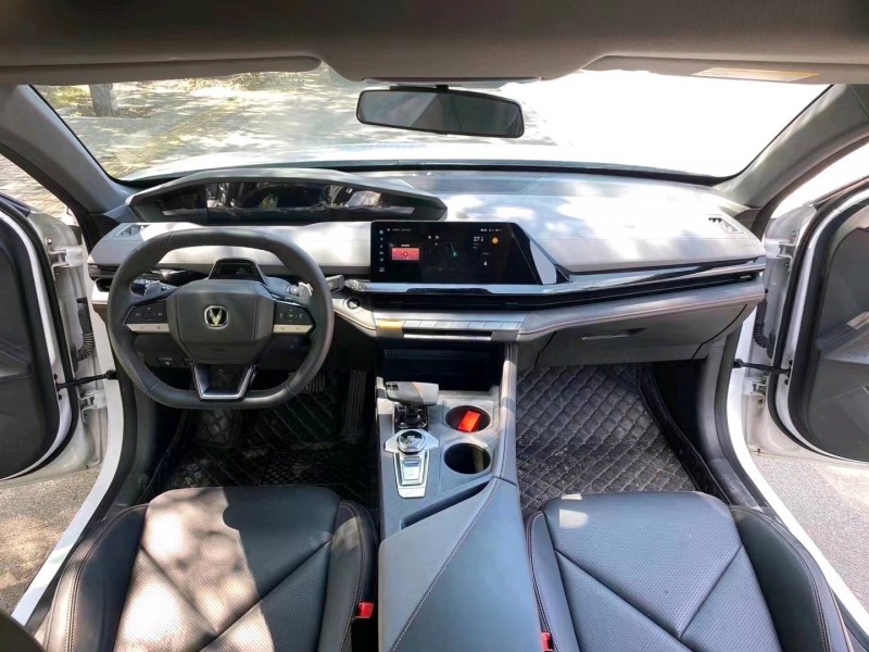 枣庄22年长安汽车UNI-V8