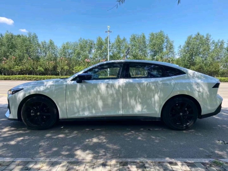 枣庄22年长安汽车UNI-V9