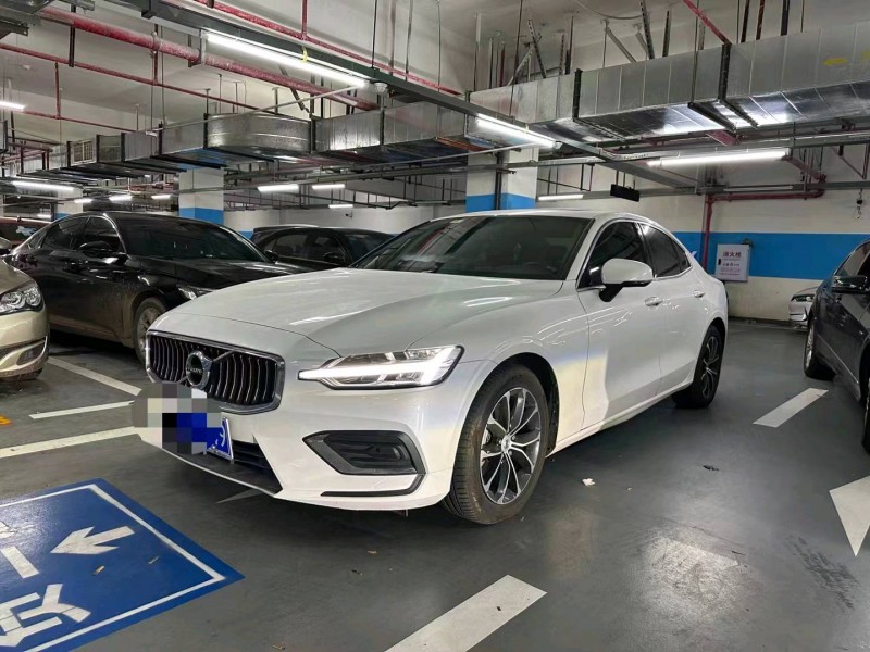 重庆21年沃尔沃S60L4
