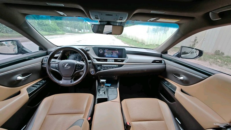 佛山19年雷克萨斯ES9